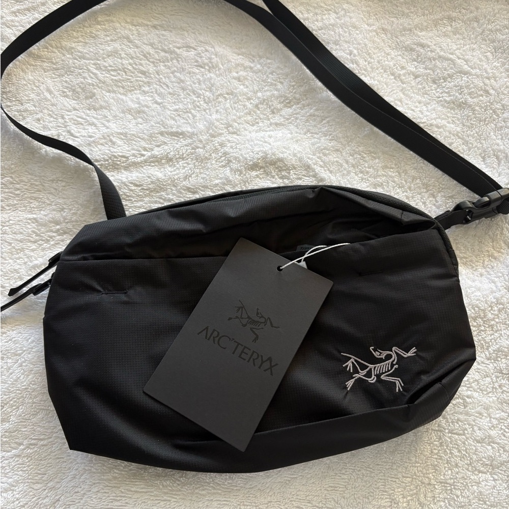 Arc'teryx Black Sling Belt Bag with White Logo